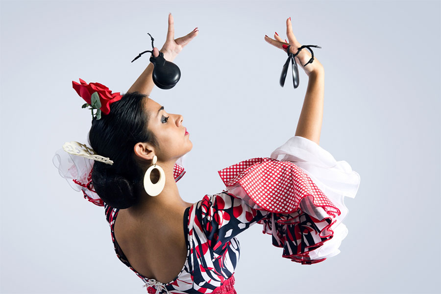 flamenco-dancer-beautiful-dress